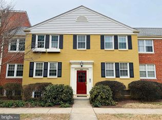 6608 E Wakefield Dr APT J1, Alexandria, VA 22307