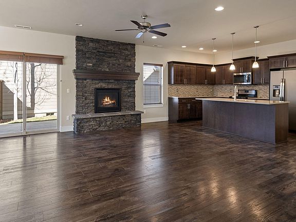 4th image of 20510 Stanford Pl