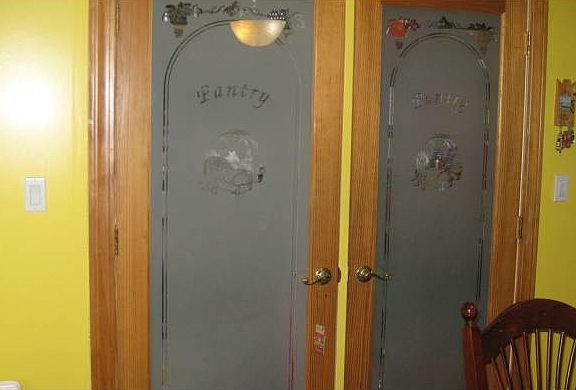 custom pantry