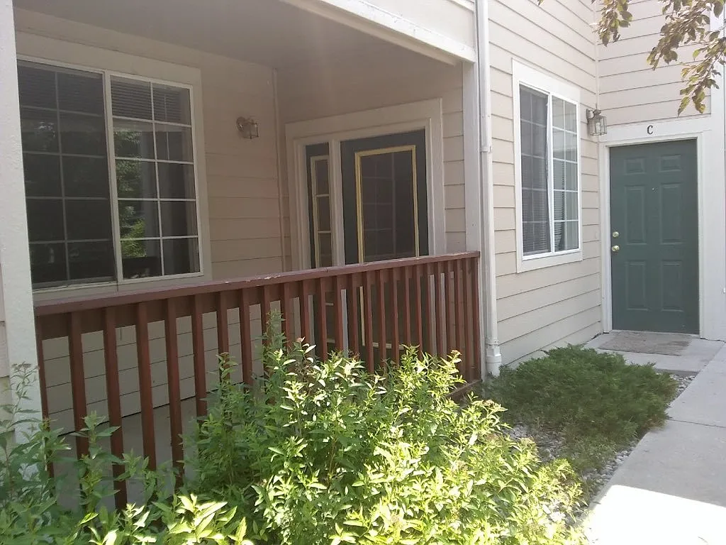 Beautiful 3 Bed, 2 Bath Condo in NW Fort Collins! — Photo 2