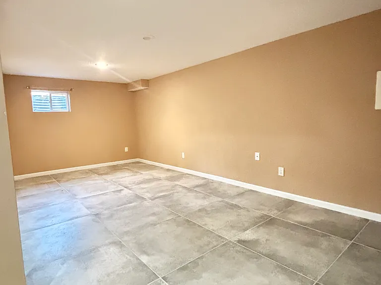 19866 E Batavia Dr — Photo 15