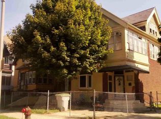 2400 N 34th St #2402, Milwaukee, WI 53210