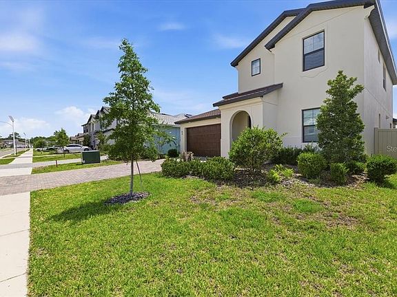 3rd image of 82 Hillshire Pl