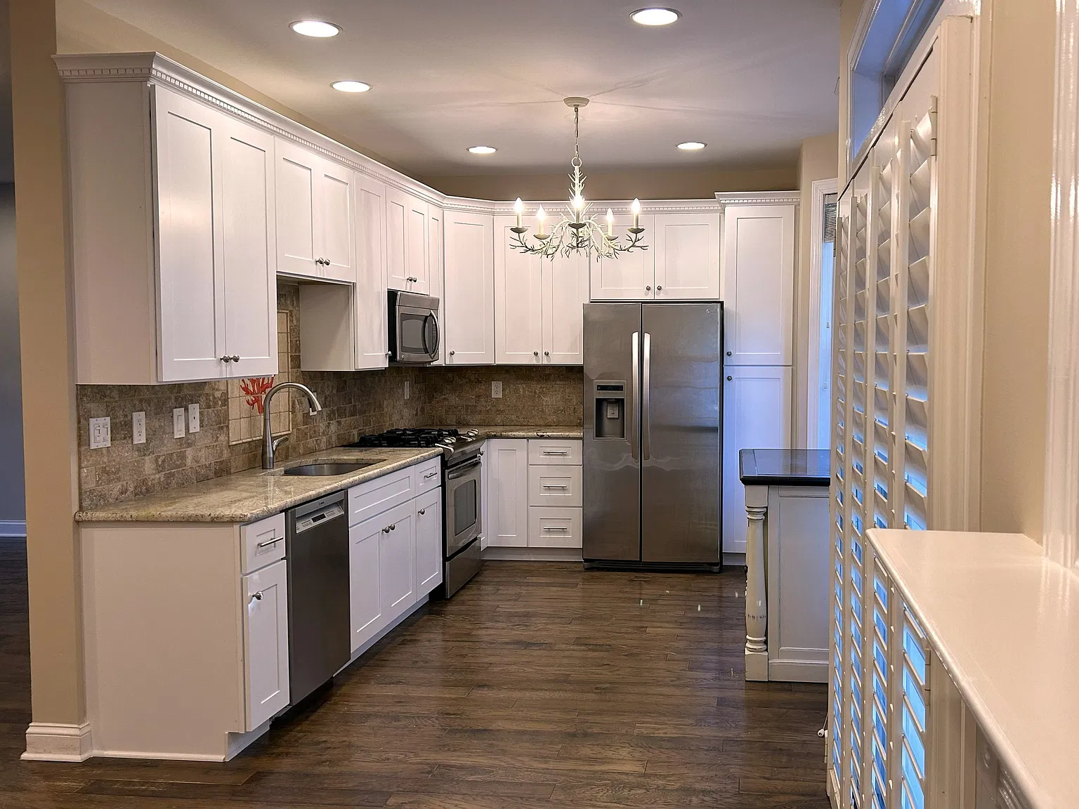 3 bed, 2.5 bath, 1906 sqft, $3,900 — Photo 1