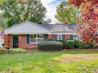 4200 Woodlark Ln, Charlotte, NC 28211