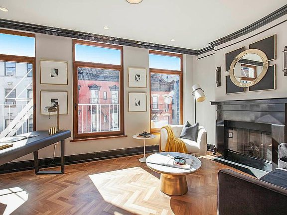 5th image of 25 Prince St Unit Penthouse