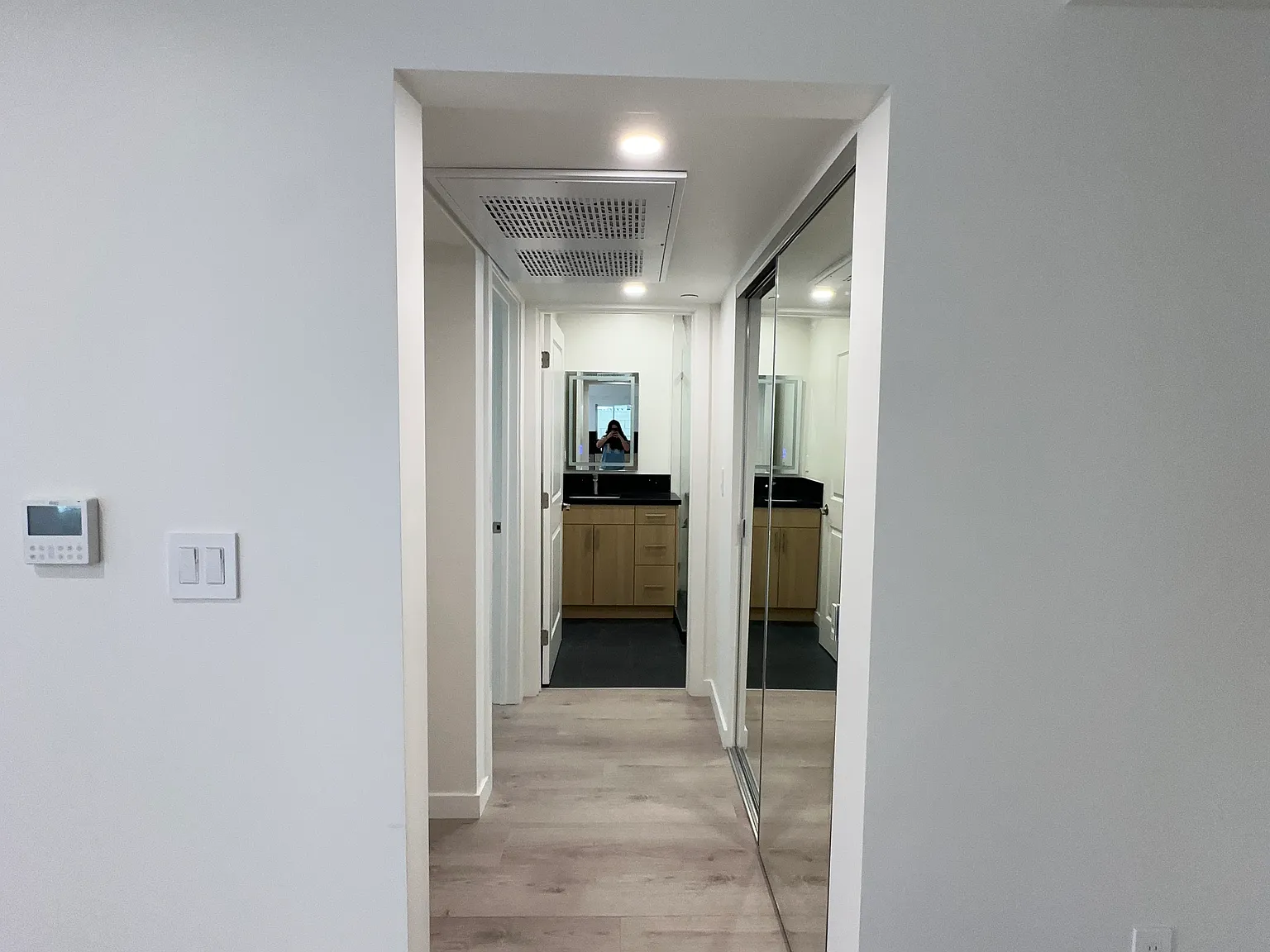 1 bed, $2,300 — Photo 4
