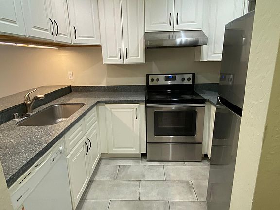 2nd image of 5255 Grasswood Ct