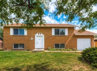 5556 Crown Blvd, Denver, CO 80239