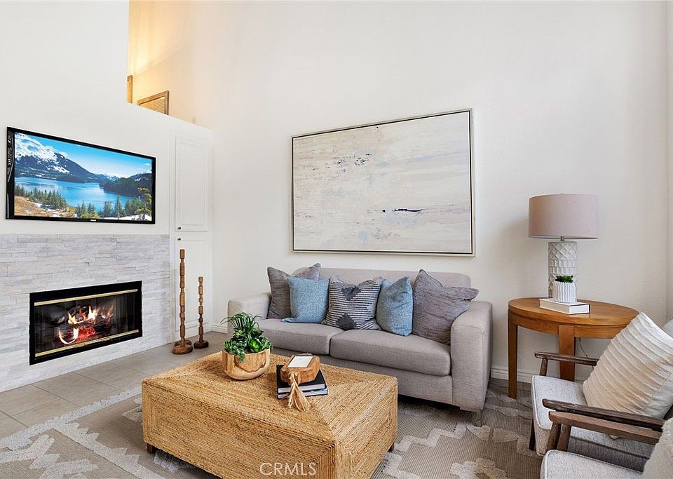 1st image of 12 Partridge Ln