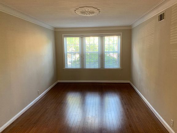3rd image of 8052 Davis Dr APT 1E