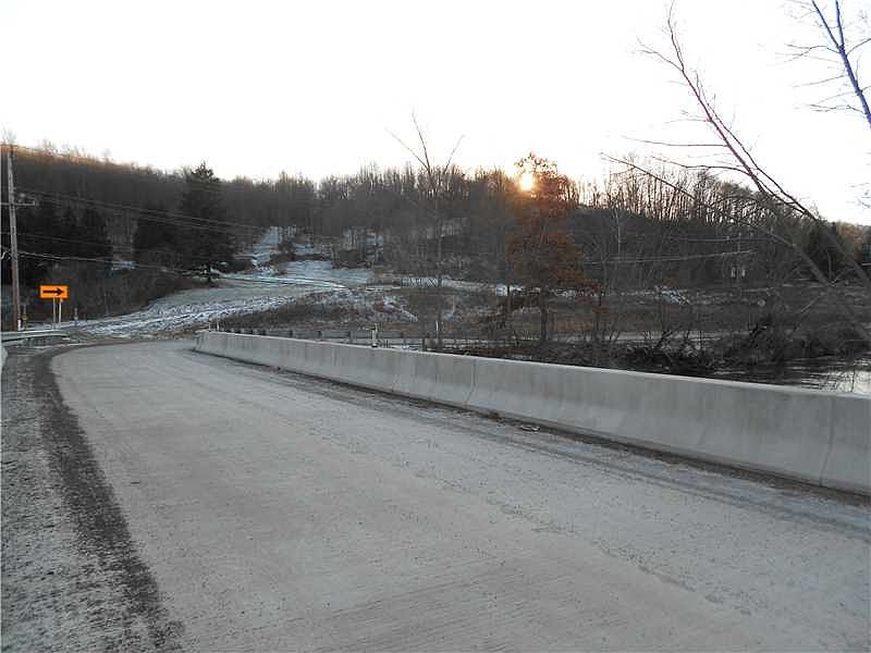 1st image of 776 Two Mile Run Rd
