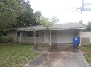 7118 Dartmouth Ave N, Saint Petersburg, FL 33710