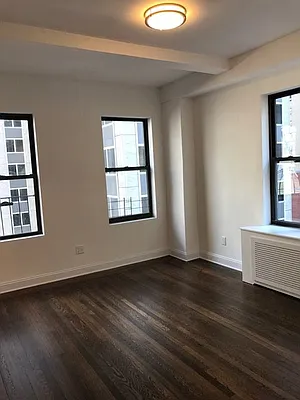 Rented by Solil Management | media 3