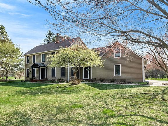 2nd image of 5537 Tanglewood Dr