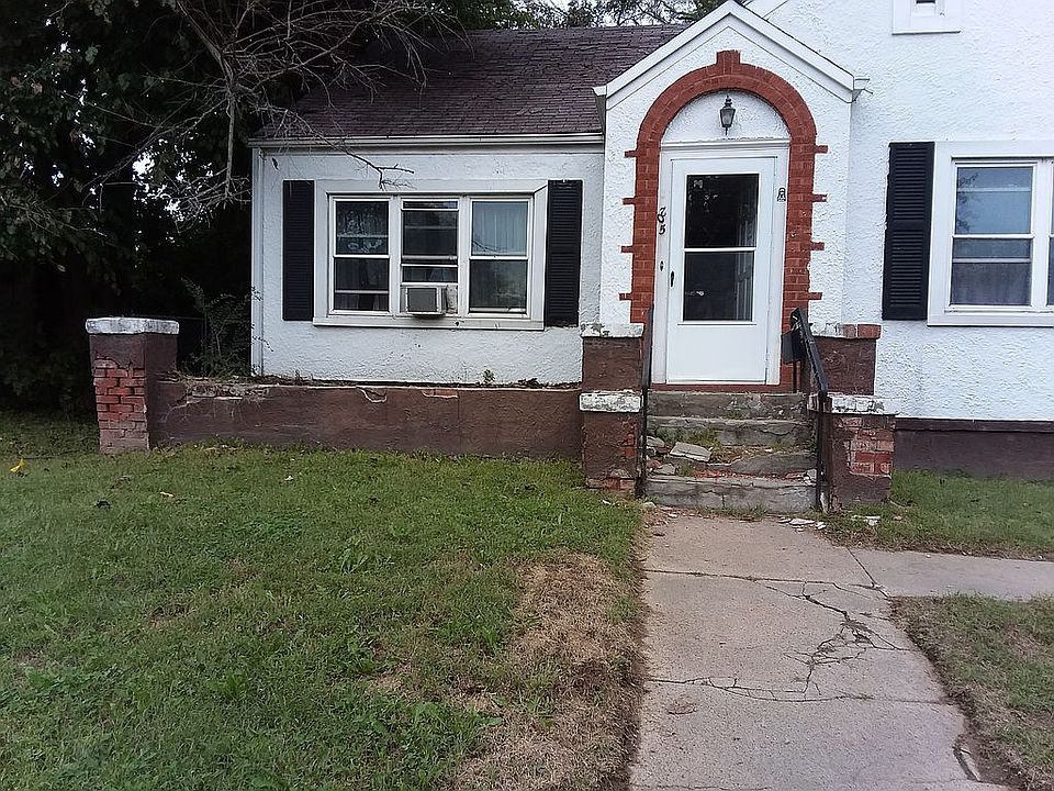 2nd image of 3205 Renick St