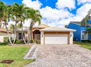 4797 NW 7th Place, Deerfield Beach, FL 33442
