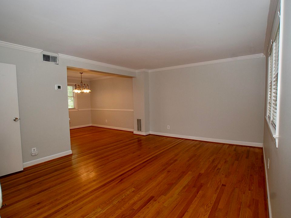 1st image of 1908 Smallwood Dr