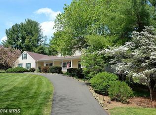 6786 Blantyre Rd, Warrenton, VA 20187