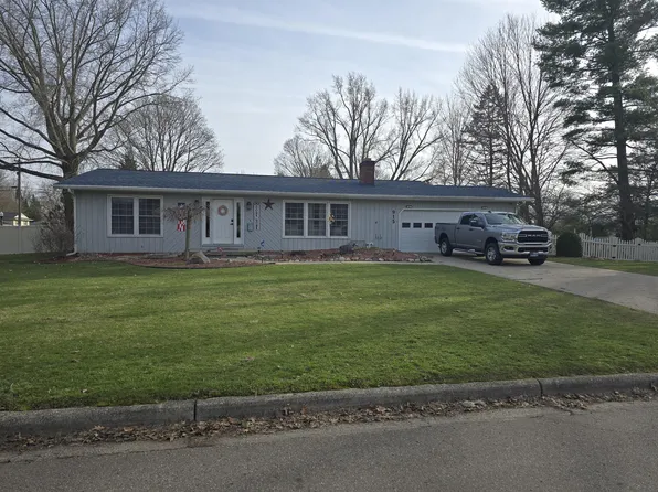 915 Grand Ave, Sturgis, MI 49091