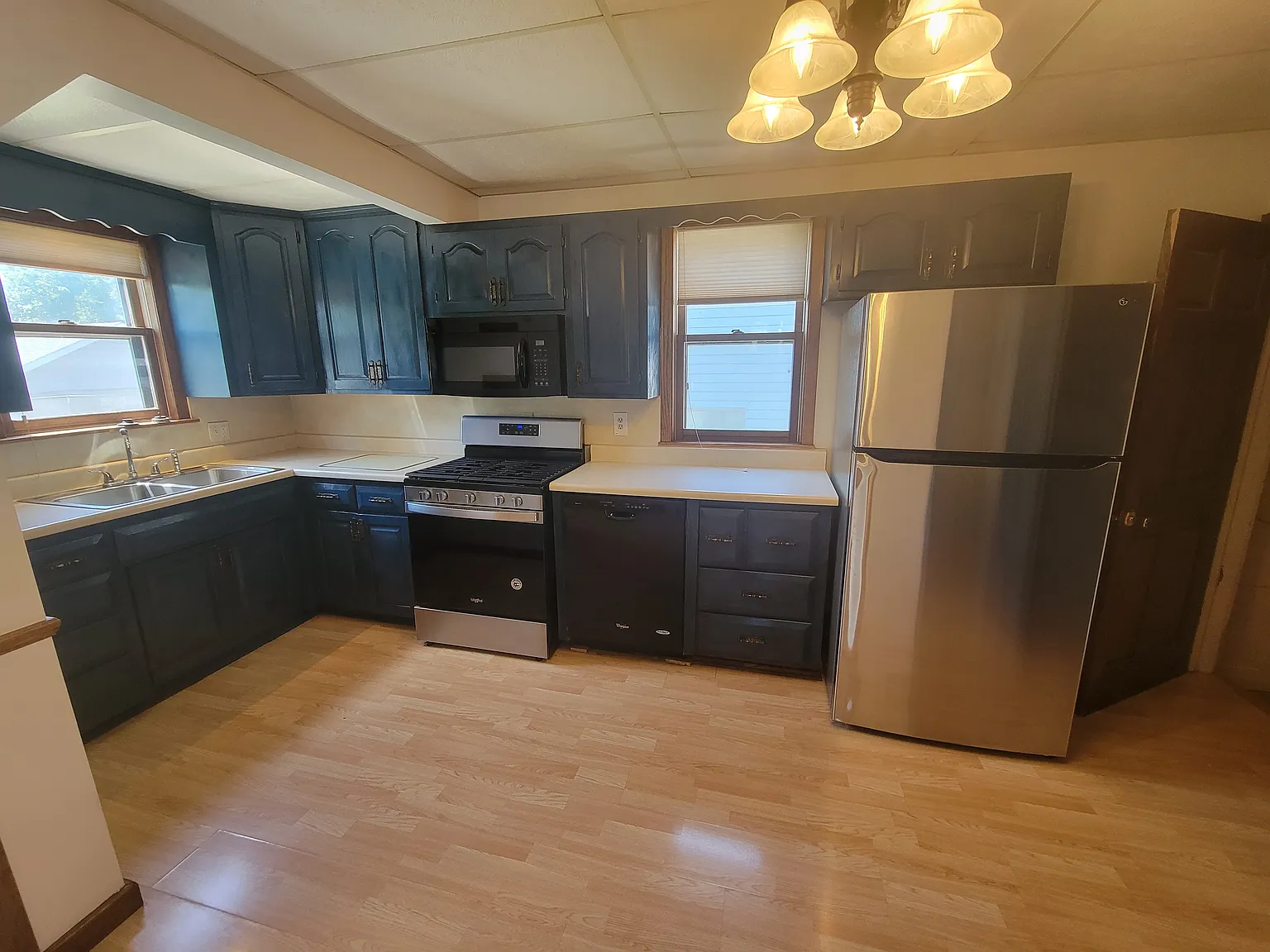 3 bed, 1530 sqft, $1,995 — Photo 2