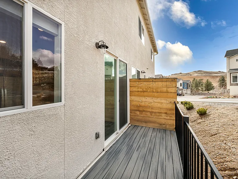 545 Gloria May Ln — Photo 6