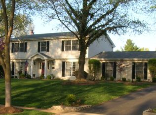 1936 Chamfers Farm Rd, Chesterfield, MO 63005