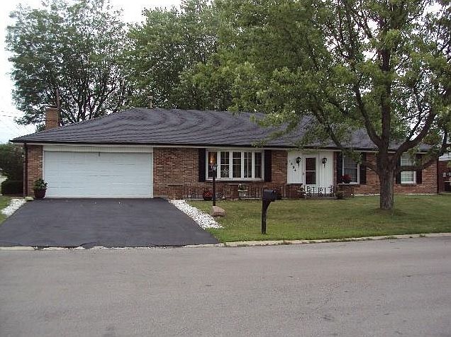 1st image of 1304 Hillside Dr