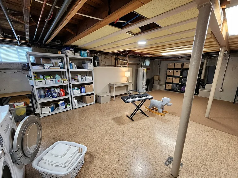 54 Jerome Ave — Photo 34