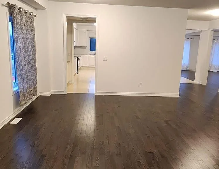 373 Russell St — Photo 9