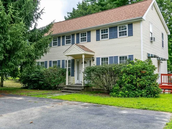 28 Lilac Cir, Marlborough, MA 01752