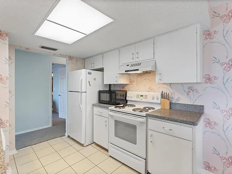 312 108th St W — Photo 5