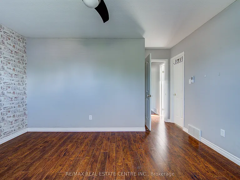 5 Tulip Dr — Photo 25