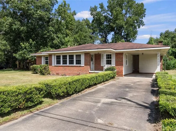 112 Sutherland Dr, Chickasaw, AL 36611