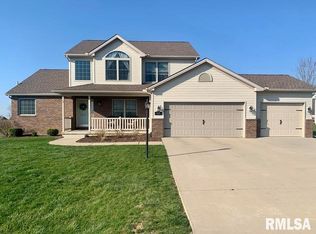 407 Somerset Dr, Metamora, IL 61548