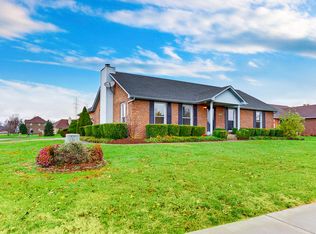 4809 Hunters Point Cir, Louisville, KY 40216
