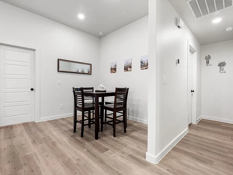 2133 Langford Ave — Photo 15