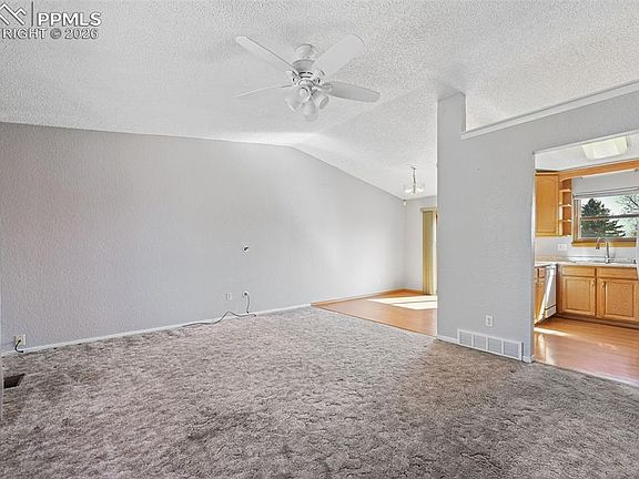 4th image of 4963 Ridenour Dr