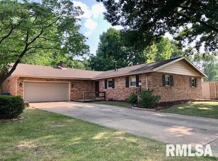 1628 Denison Dr, Springfield, IL 62704