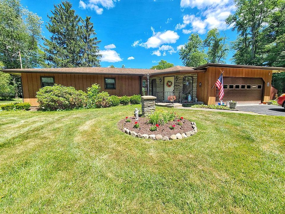 1st image of 33 Green Valley Dr