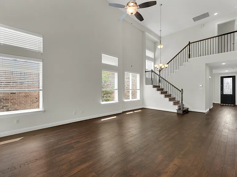 310 Myrtle Beach Dr — Photo 6
