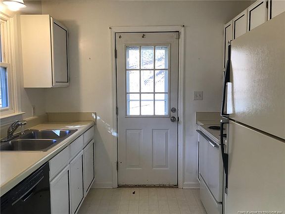 5th image of 3027 Copenhagen Dr