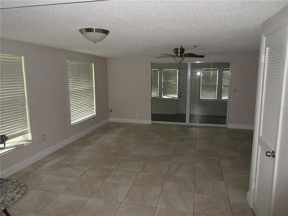 3rd image of 342 W Ann St