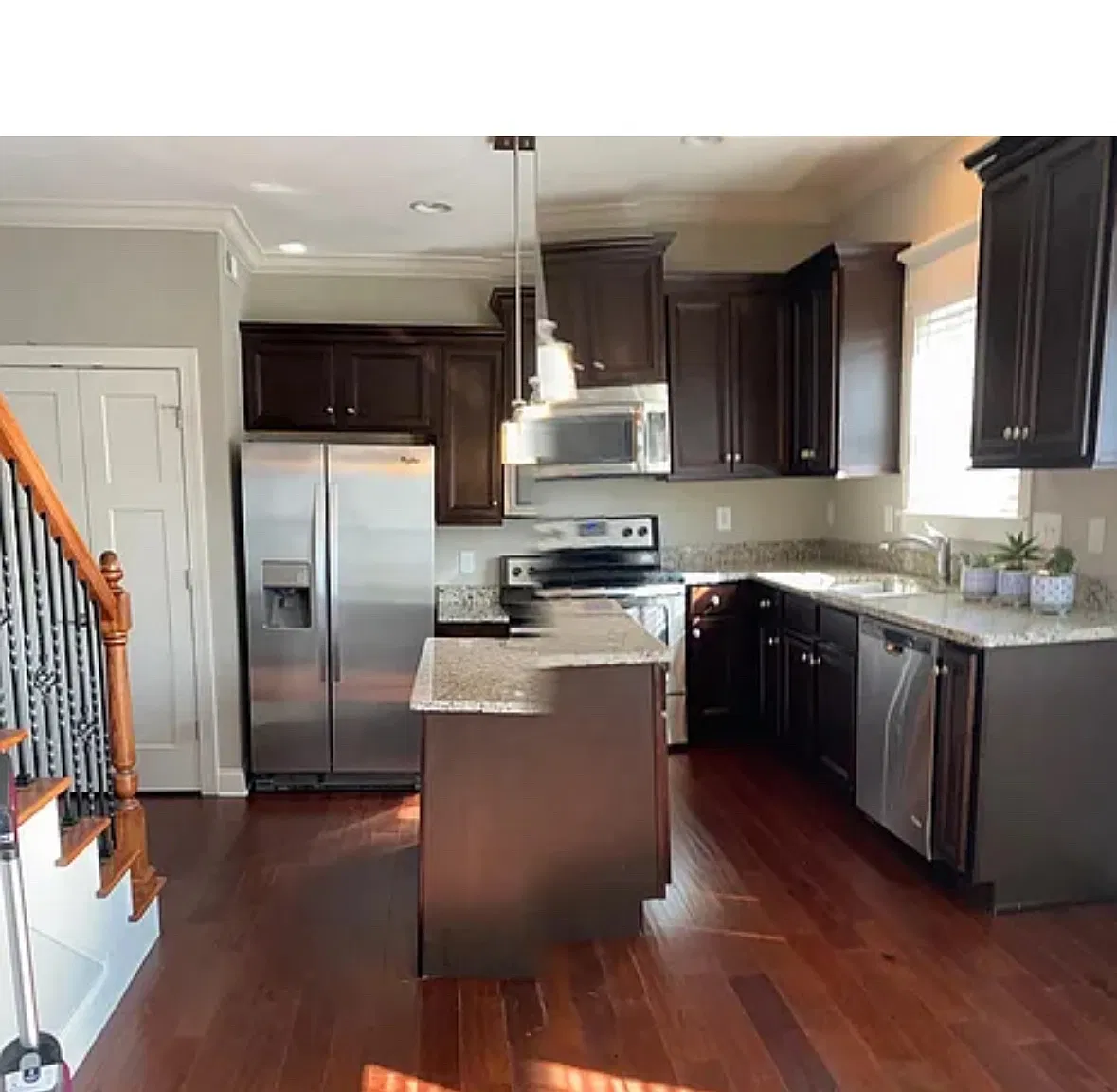173 Bellingham Dr NE — Photo 2