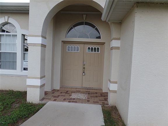 5th image of 2338 SW Frisco Ter