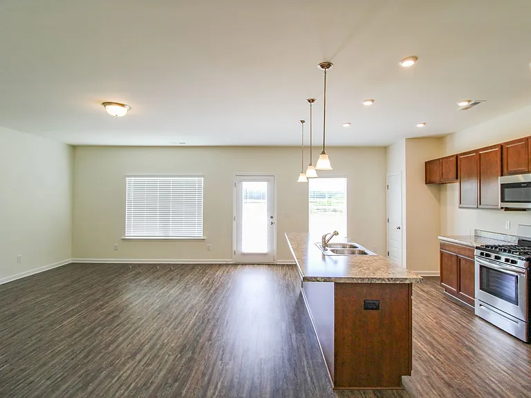 13791 Hill Place Ln — Photo 4