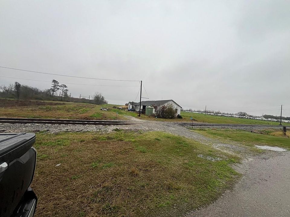 2nd image of 14497 Highway 23