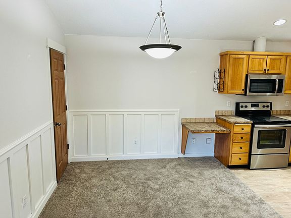 4th image of 14019 NE 20th Ave APT 26C