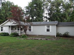 9331 Wabash 17 Ave, Mount Carmel, IL 62863