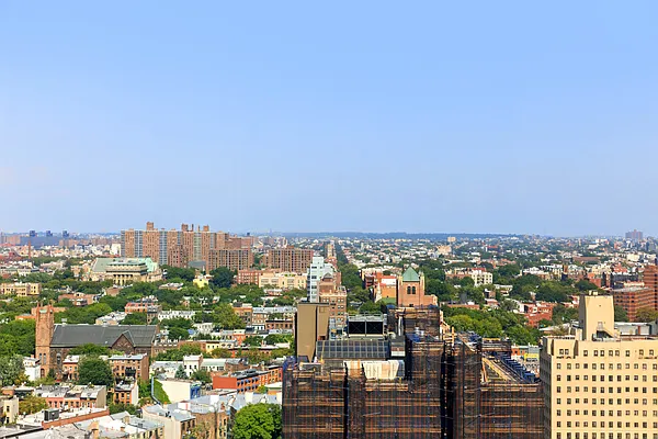 Sold by Compass | media 15